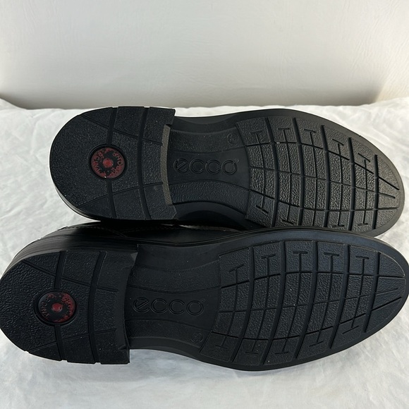 ECCO Casual Leather Slip On Shoes - Picture 6 of 9